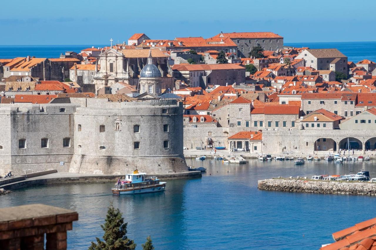 Sunset Over The Dubrovnik'S Old Town Dış mekan fotoğraf